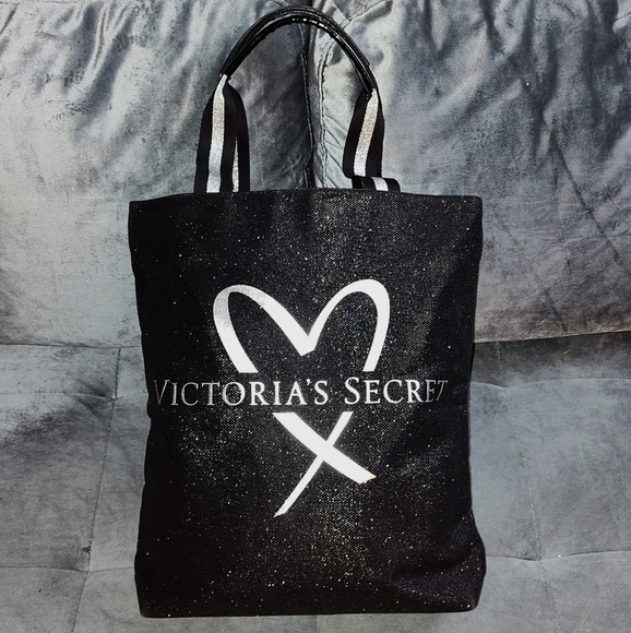 NWT VICTORIA'S SECRET BUNDLE BLACK GLITTERY TOTE & RED & BLACK LEATHER WEEKENDER - Picture 3 of 16